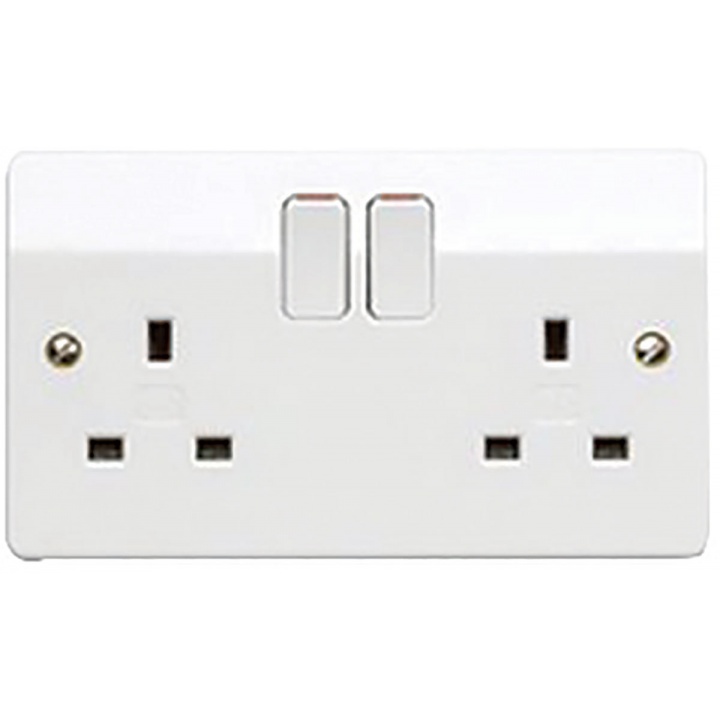 MK 2 Gang Switched Socket | Selco