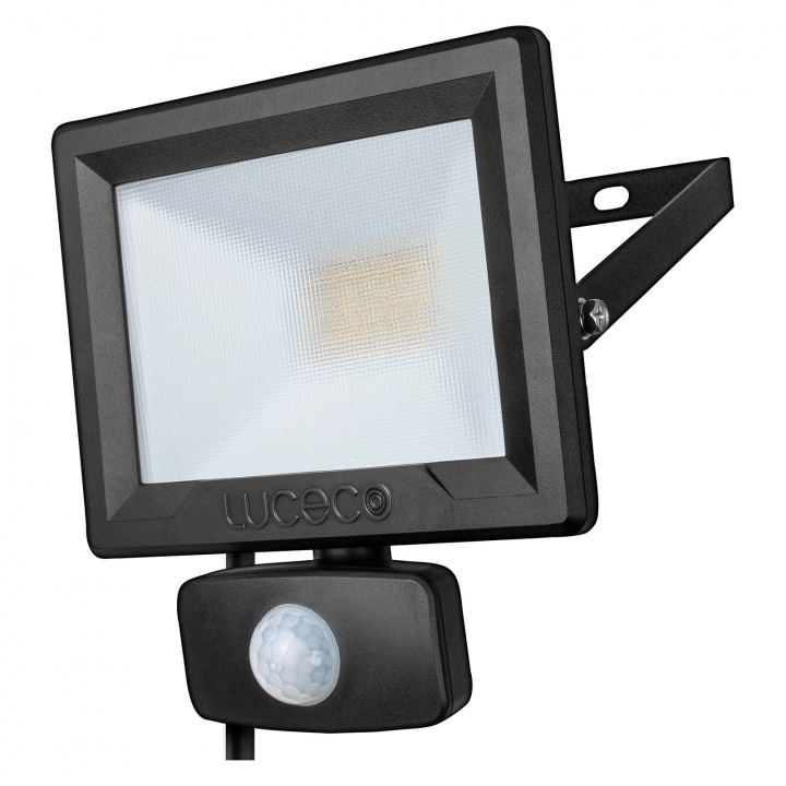 Luceco 30W Eco LED PIR Floodlight 4000k Cool White IP65 | Selco