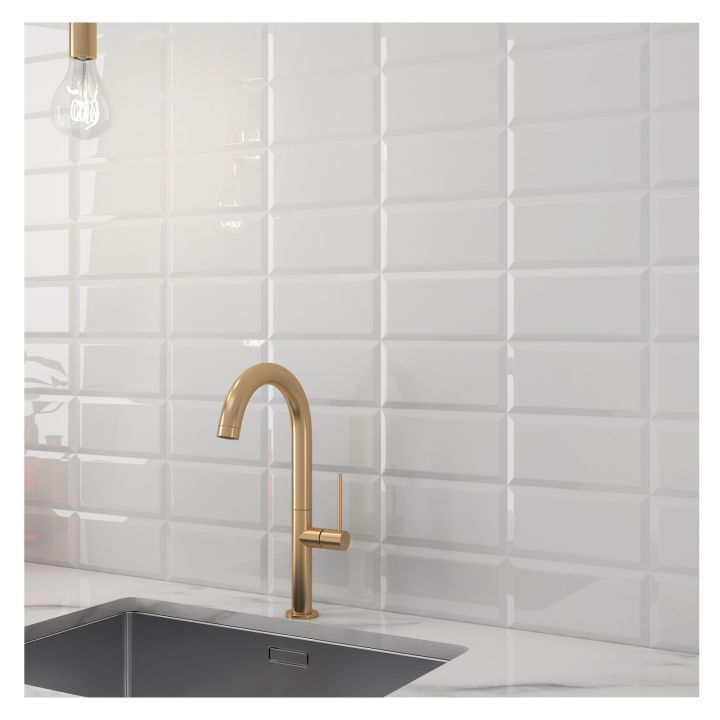 Metro Gloss White Ceramic Wall Tile 100 x 200mm